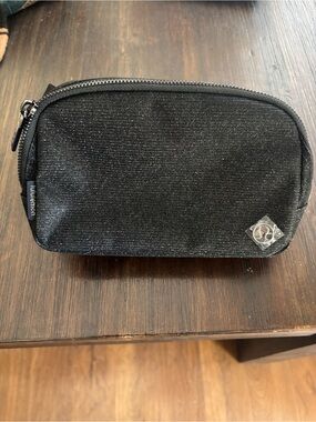 Lululemon Everywhere Belt Bag *glitter
